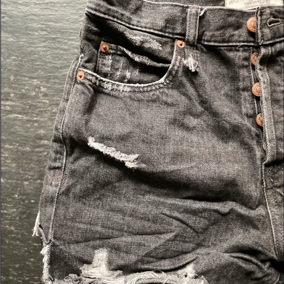 [Free People] Distressed Washed Black Denim Jean short pant - Picture 5 of 10